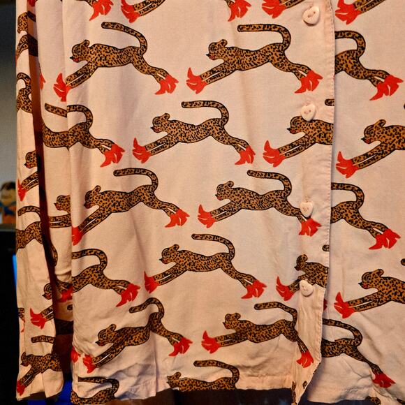 Bouffants & Broken hearts cheetah in heels pajama set size large - Picture 5 of 10